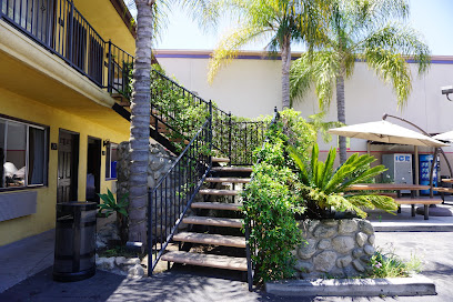 Casa Bella Inn -Downtown LA — photo 1